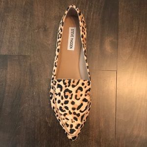 Steve Madden animal print flats